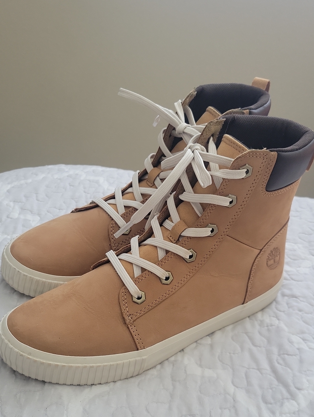 Timberland Women's Wheat Leather Lace-Up High-Top Boots